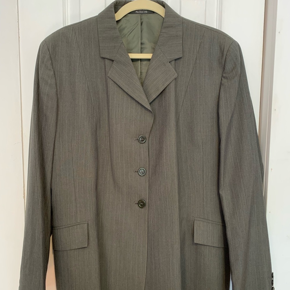RJ Classics 18L show coat